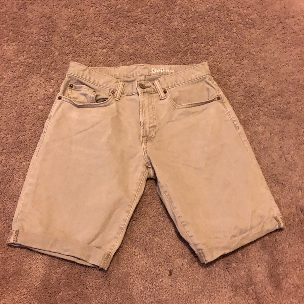 Gap shorts